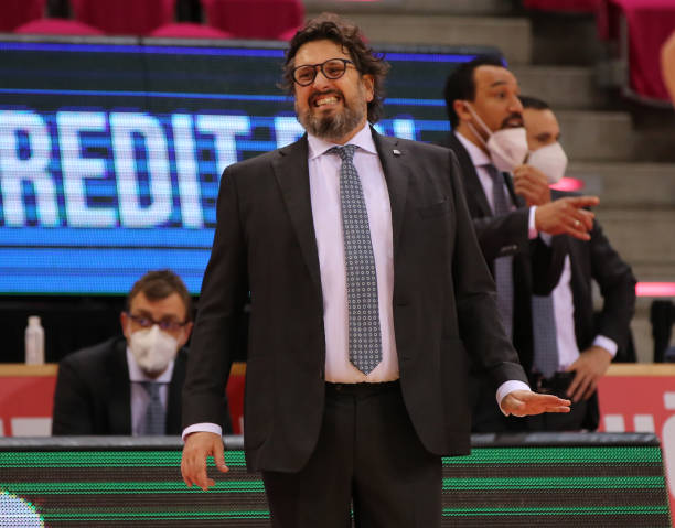 篮板的全面 篮板的全面