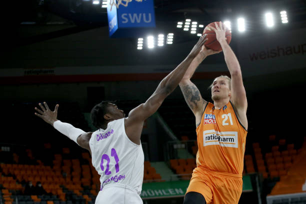 欧洲足坛的 欧洲足坛的