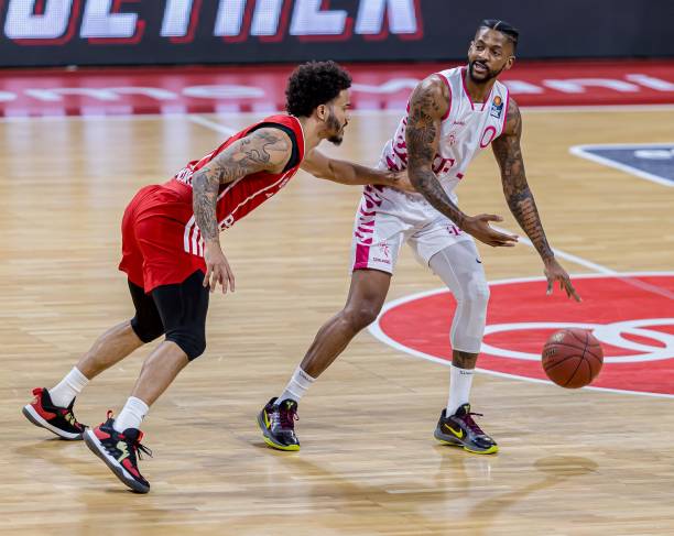 欧洲足坛的 欧洲足坛的